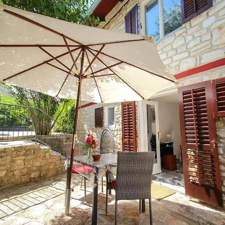Carla Guest house 3*